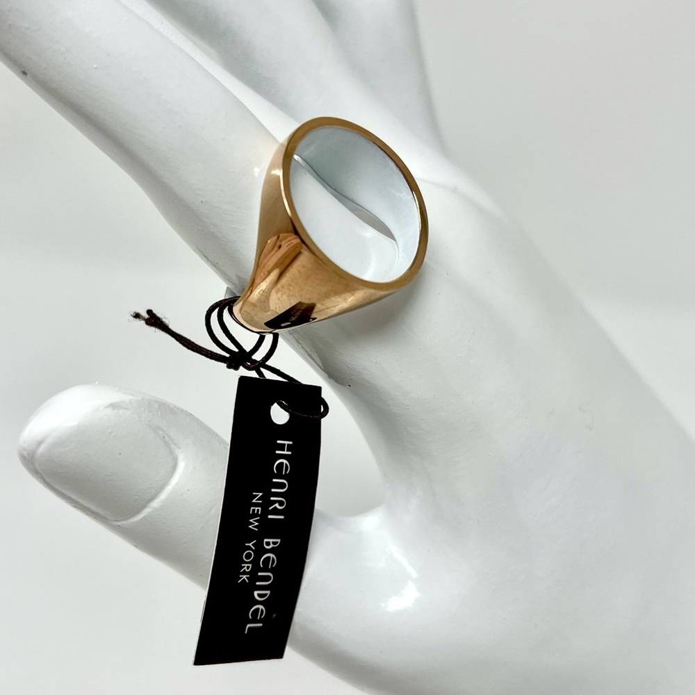 Henri Bendel Spruce Ring size 7